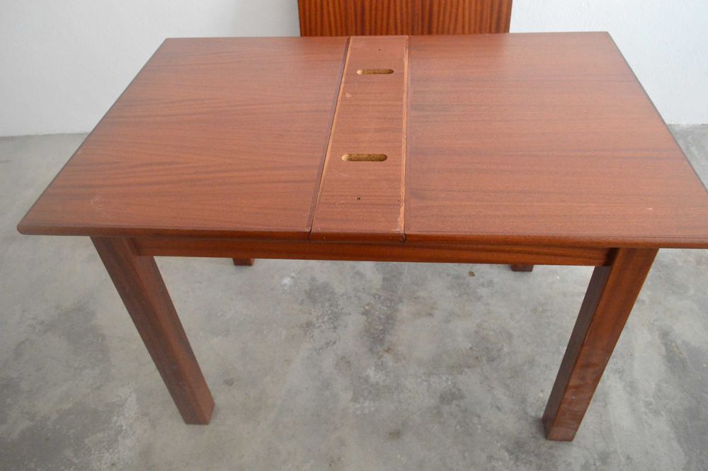 Mesa extensível Mogno