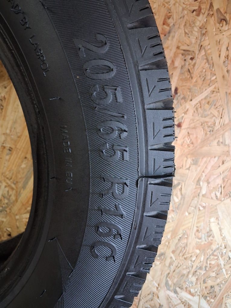 Opony wzmacniane 205 65 R16C
