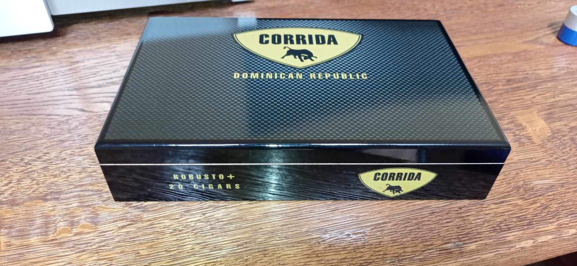 Pudełko do cygar Corrida,nowe, piękne,czarne