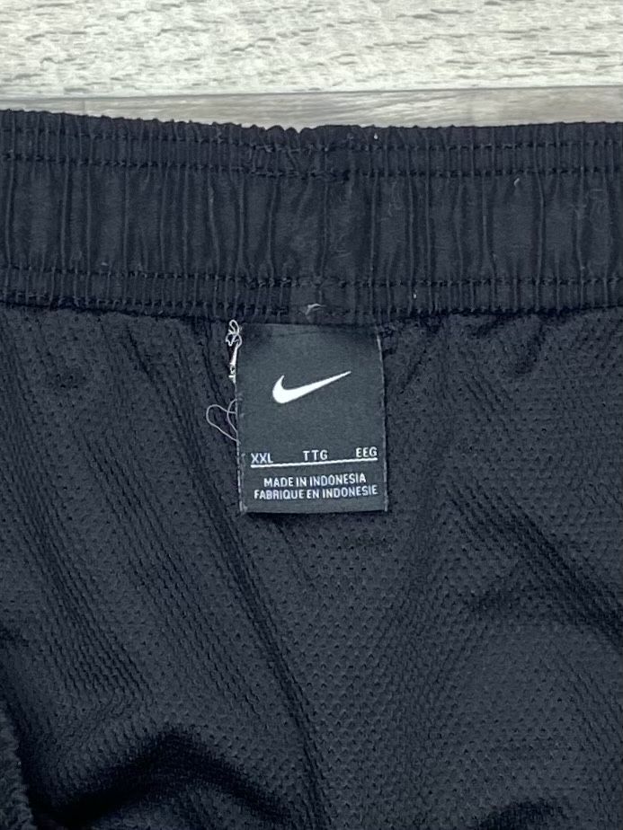 Nike шорты 2xl размер спортивные чёрные оригинал