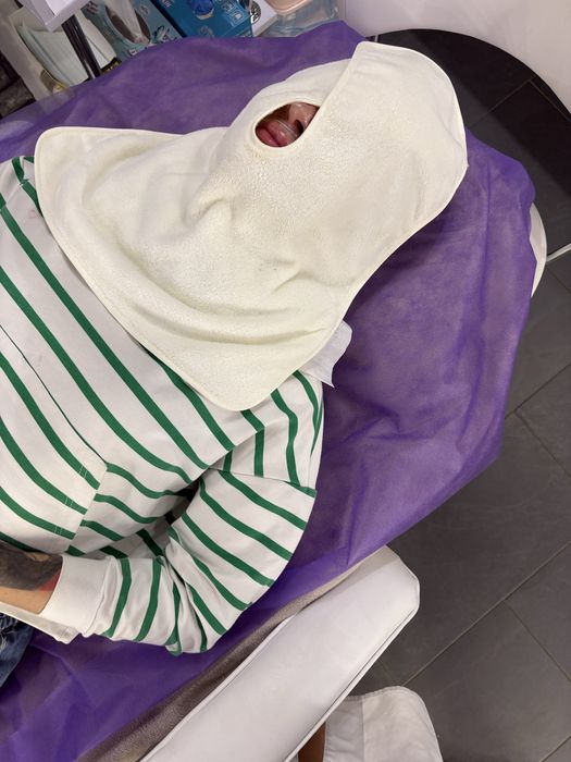 Косметологія Чистка обличчя + пілінг + маска