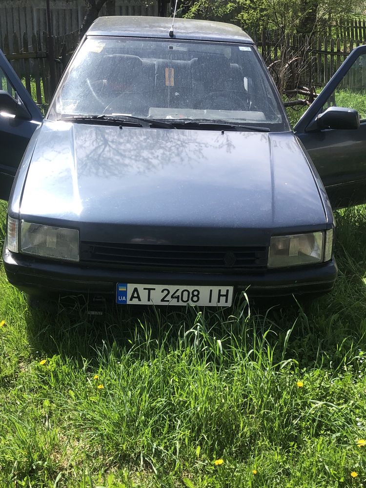 Продам Renault21