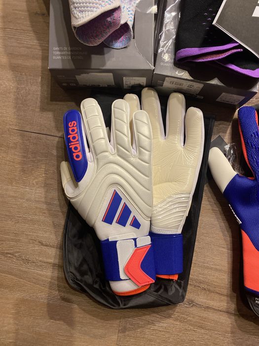 Вратарские перчатки 9,10