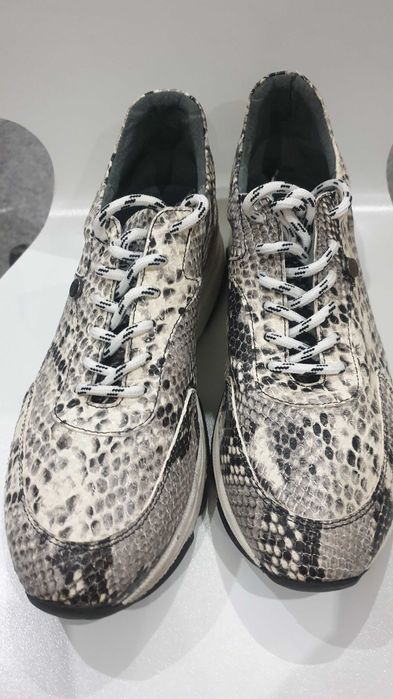 Ténis Novos de Senhora