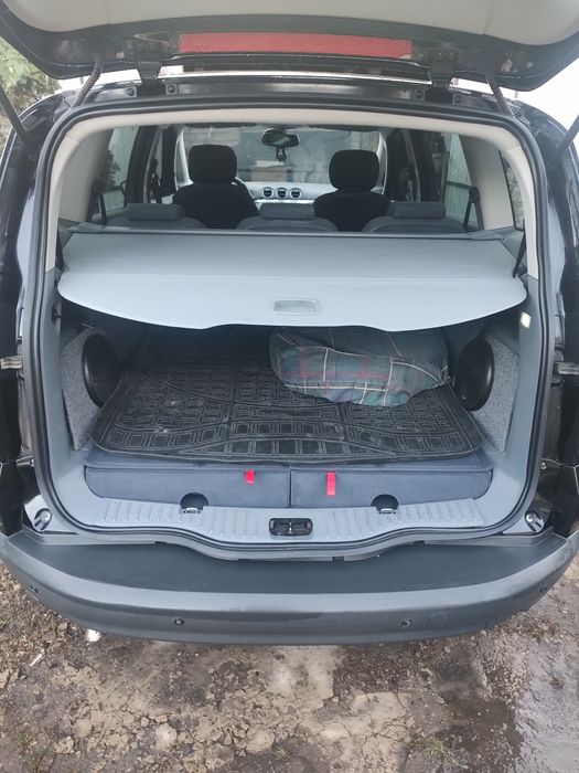 Продам Форд Smax 2006р 2.0 бензин Мінівен 7 міст Все працює