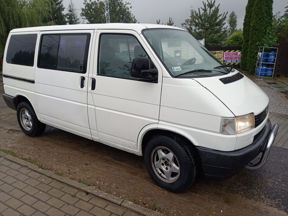 VW T4 multivan 7 osób.2.4D