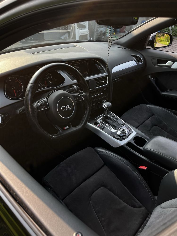 Audi A4 2.0 TDI QUATTRO S-line