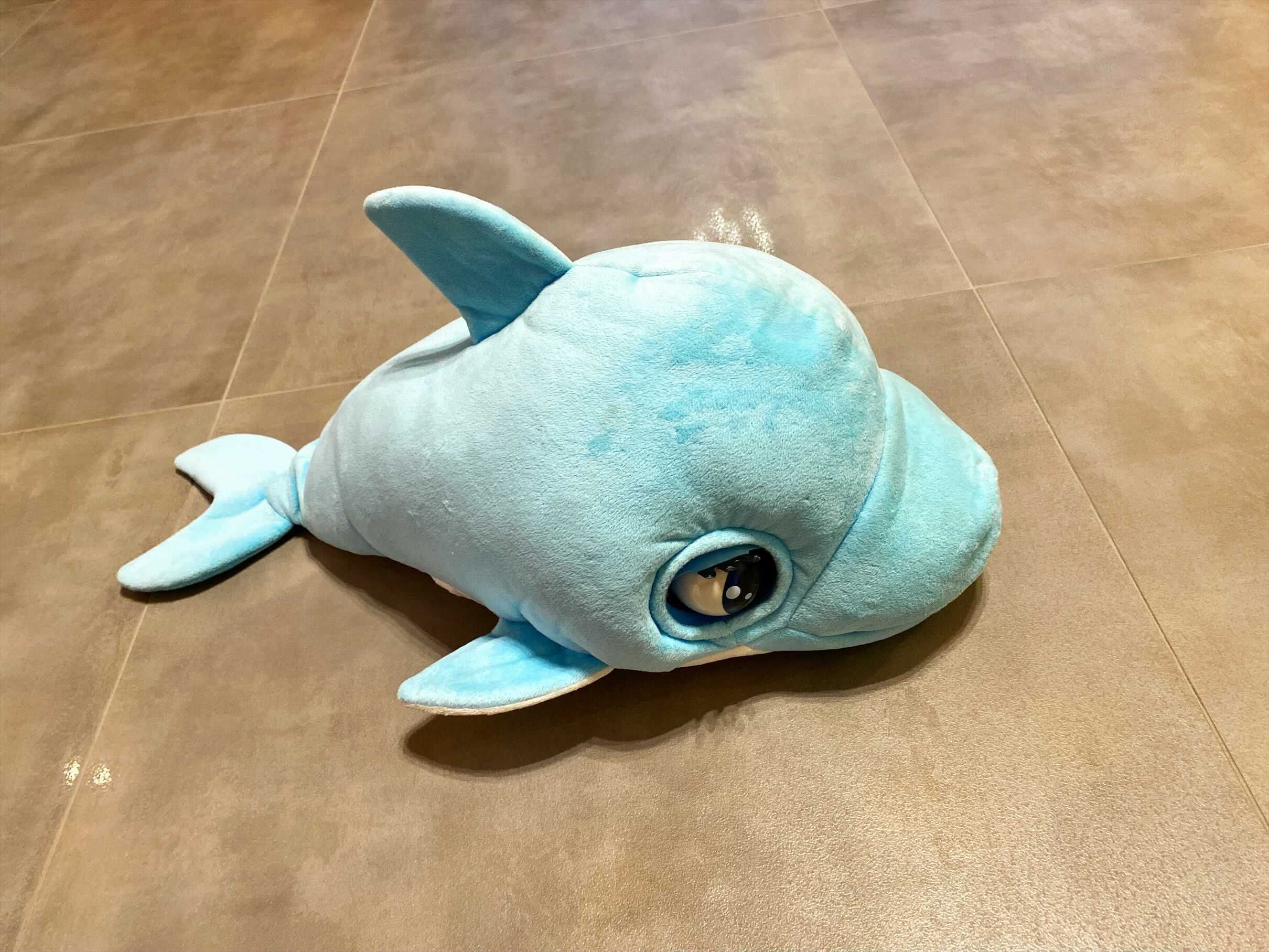 Delfin maskotka Blublu