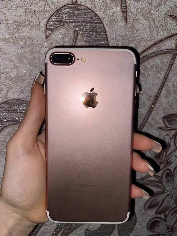 Iphone 7+ 32gb rose gold