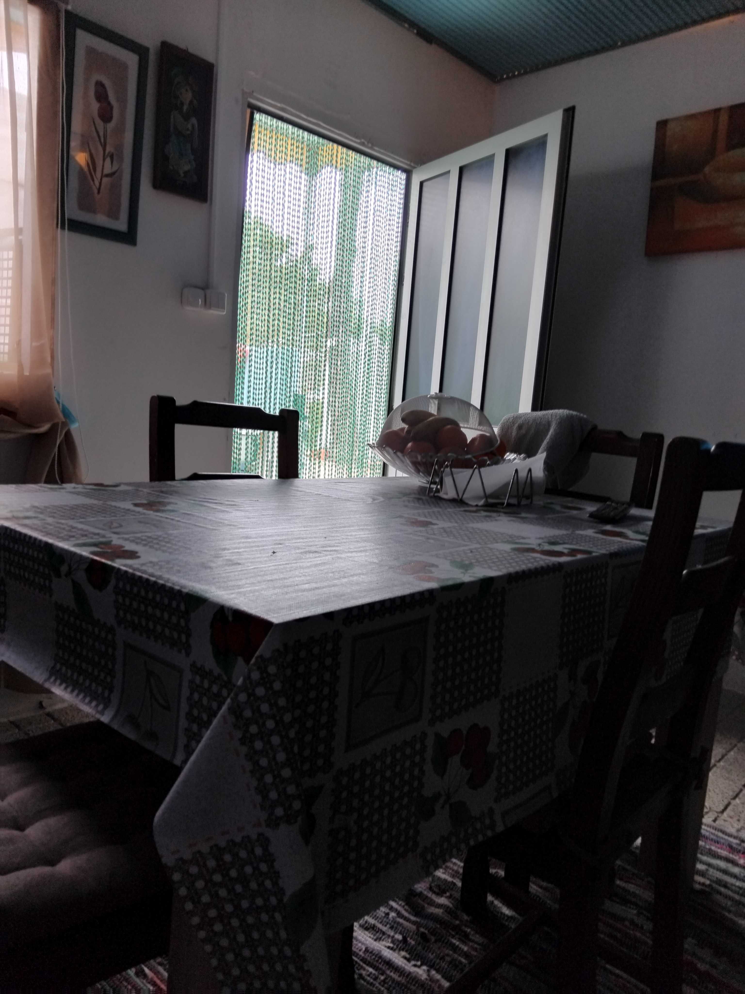 Roulote com avançado  fixo