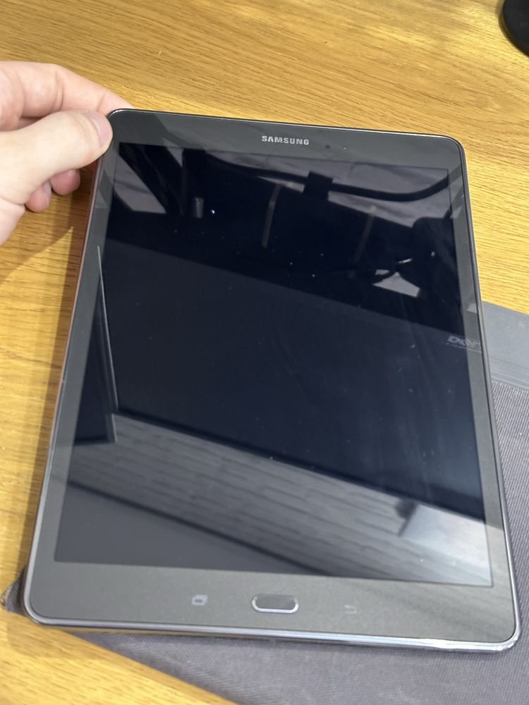 Samsung Galaxy Tab A - SM-T555