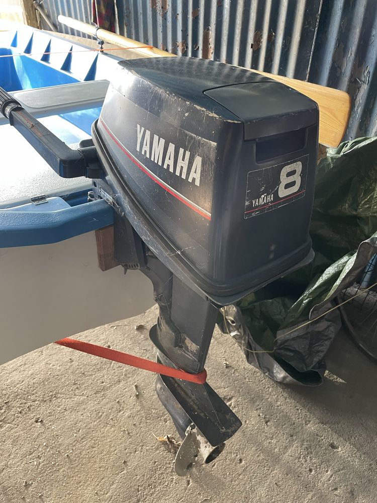 Łódź z silnikem Yamaha 8KM + przyczepa