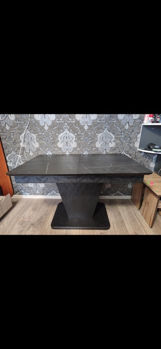 Стіл розсувний новий