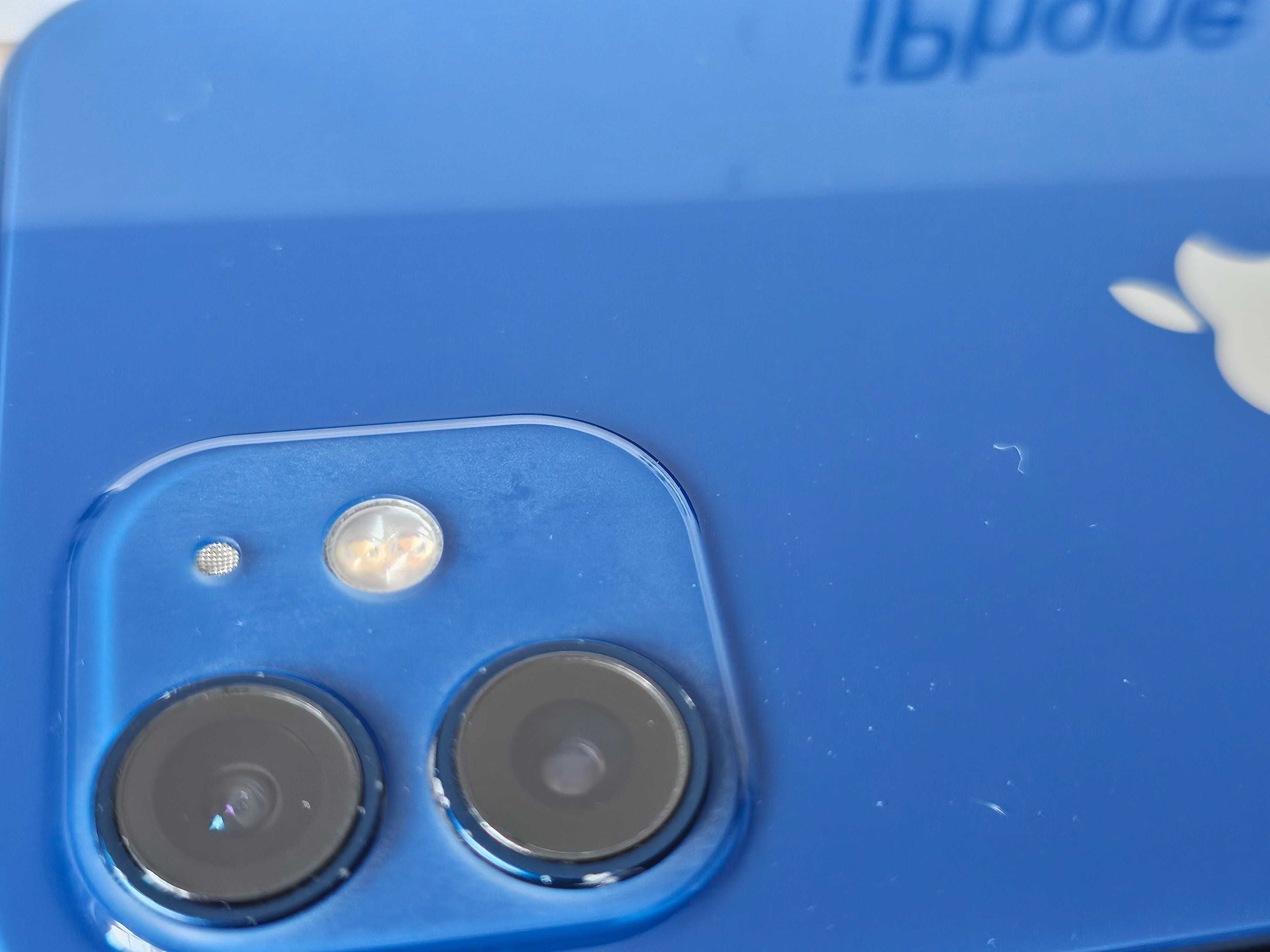 Iphone 12 128GB . Bateria 84%. Muito bom.  Tudo de origem.