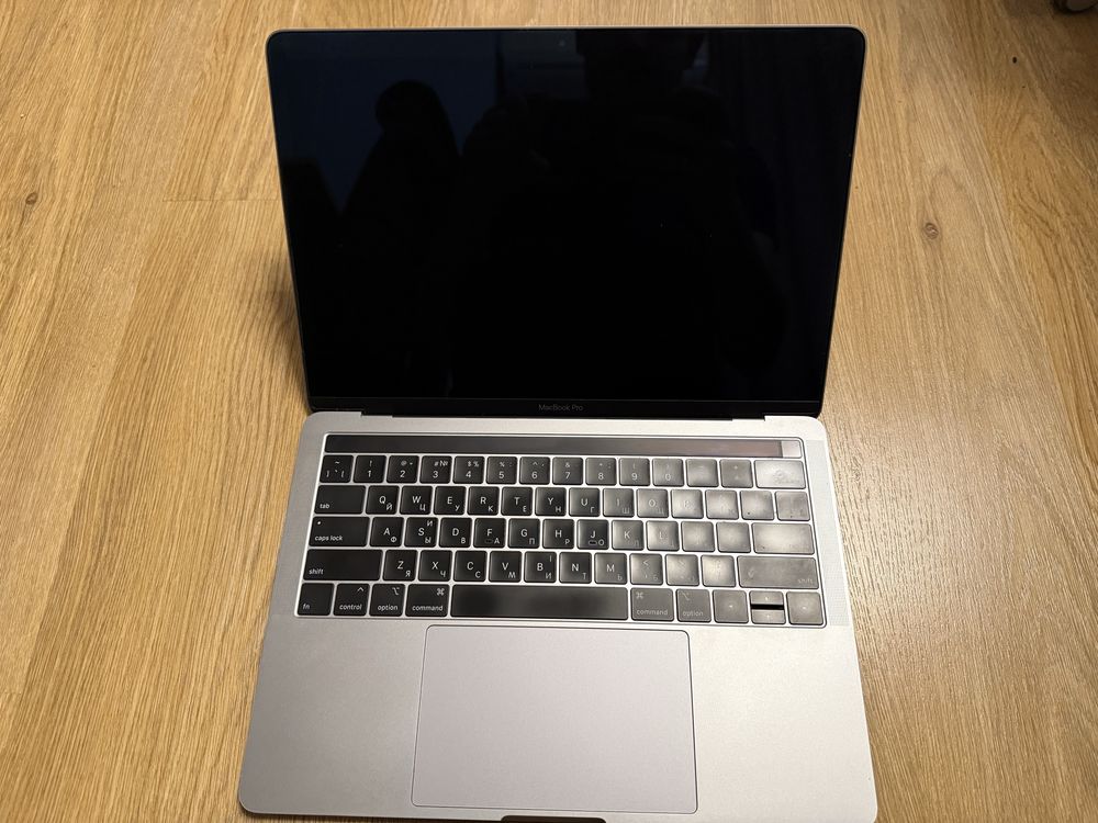 Ноутбук Apple MacBook Pro 2019, діагональ 13,3 (модель A1989)