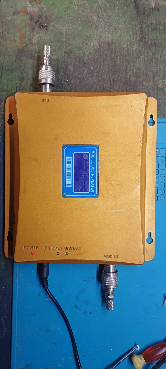 Продам GSM уселитель сигнала мобильй связи.