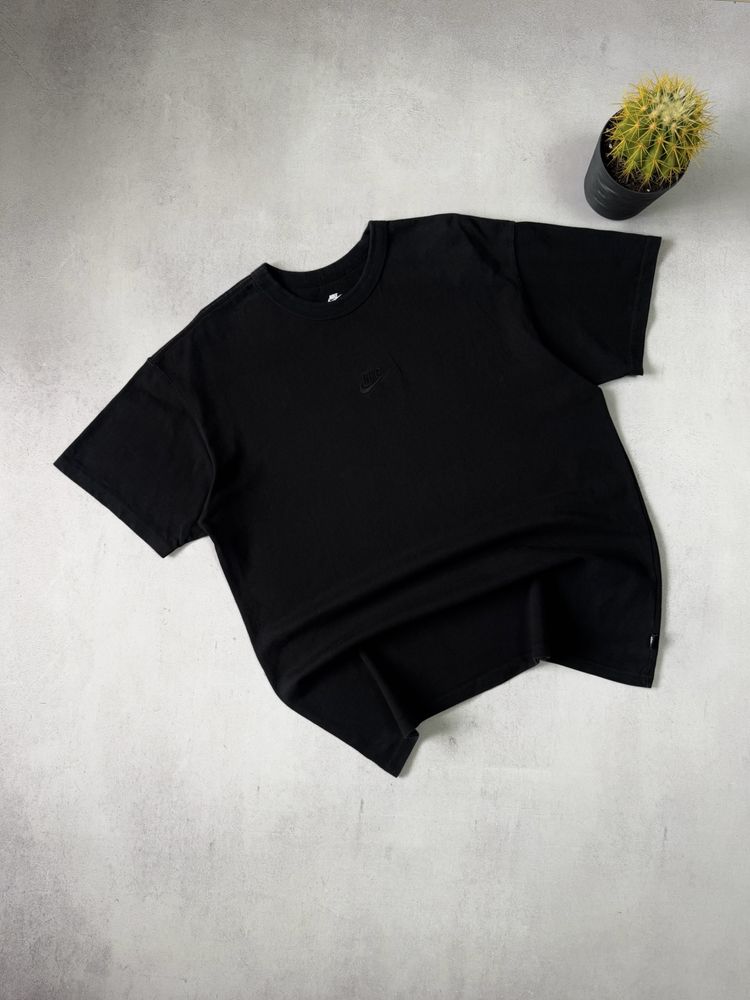 Футболка чорна чоловіча Nike center logo oversized оригінал