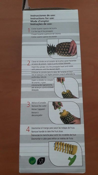 Corta ananás e descasca