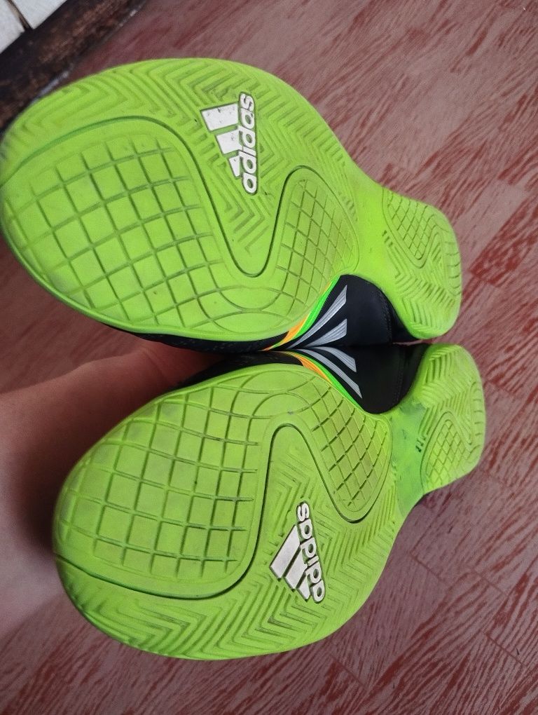 Футзалки Adidas 42р. 26,5 см.