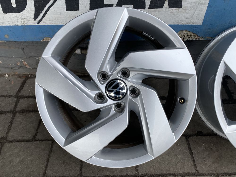 Оригінальні диски Volkswagen Audi Scoda Seat 5/112 17 R17 5*112 фольсв