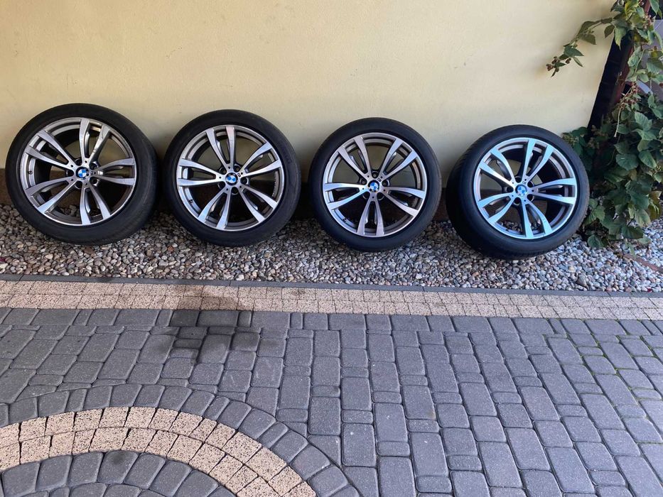 Felgi BMW 20 cali BMW X5 F15 z oponami letnimi