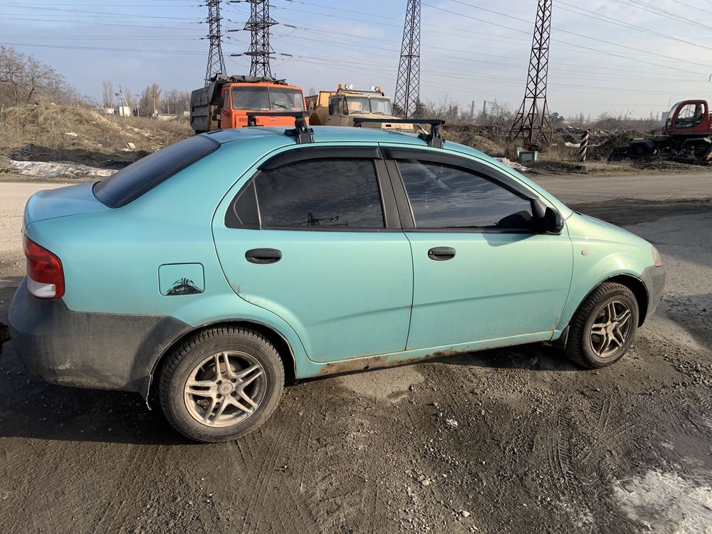 Chevrolet aveo t 200  1.5 б/газ