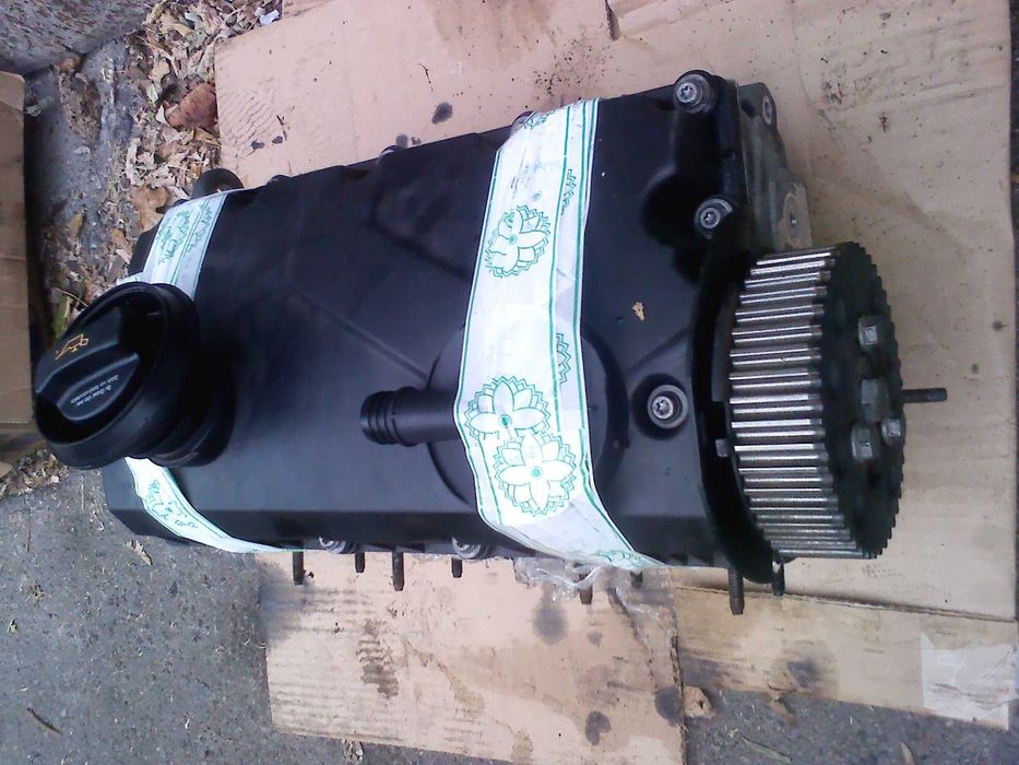 ГБЦ у ЗБОРІ 1,9 TDI-PD BXE VAG / двигун на ЗЧ - VW Skoda Audi Seat