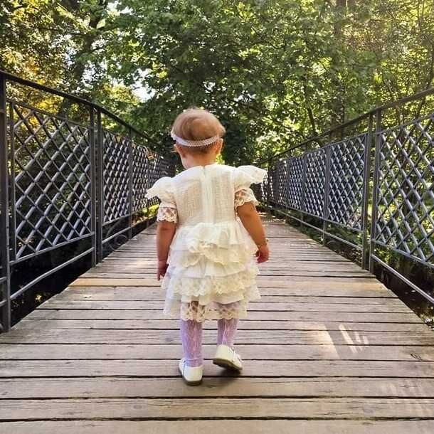 Elegancka muślinowa biała SUKIENKA z koronką, krótki rękaw, chrzest 62