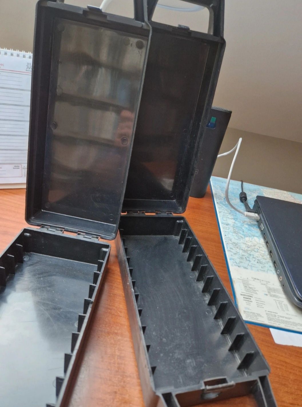 Segregatory,  pojemniki na kasety magneofonowe 2 szt