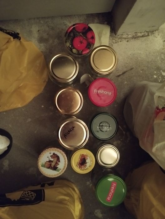 Puste słoiki na weki