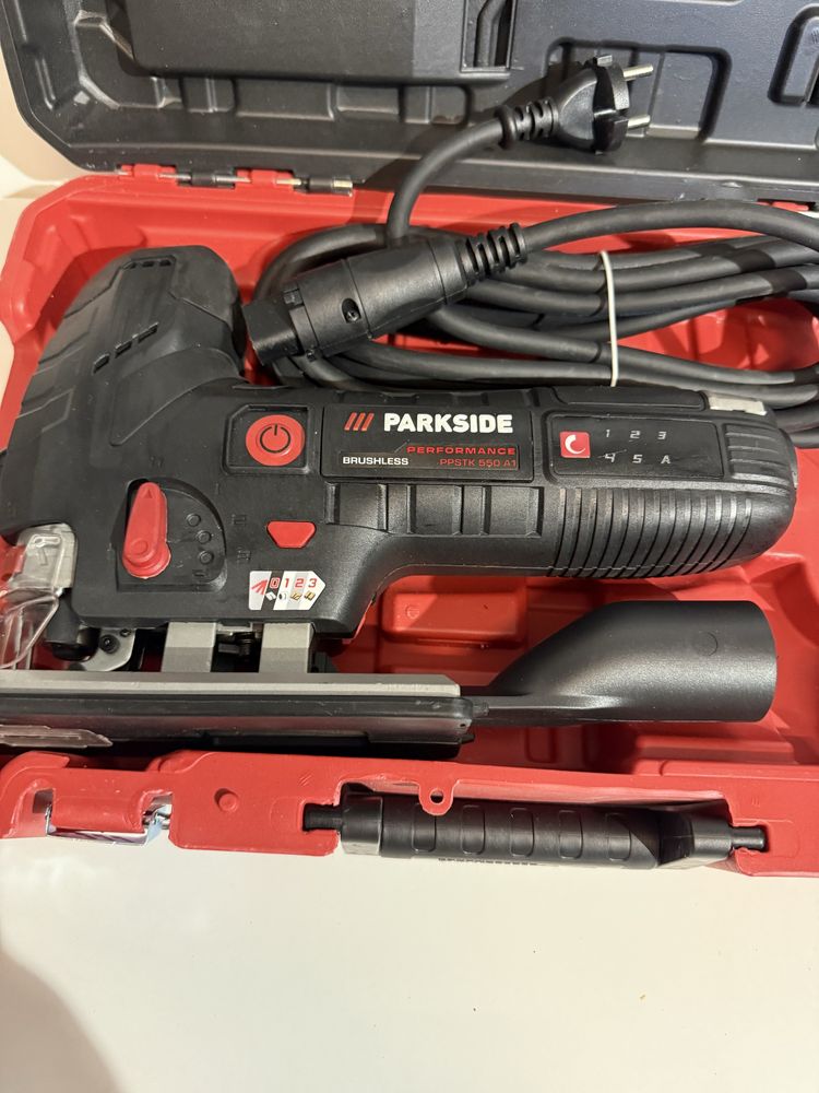Електрична пилка PARKSIDE  PPSTK 550 A1