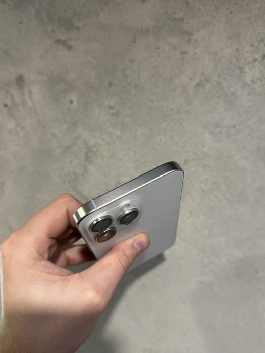 Б/у iPhone 15 Pro Max 256Gb White Titanium