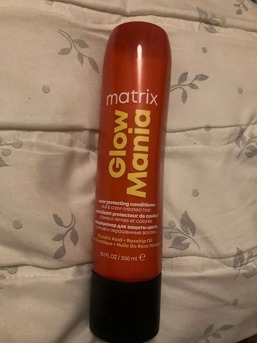 odżywka chroniąca kolor do włosów farbowanych matrix glow mania