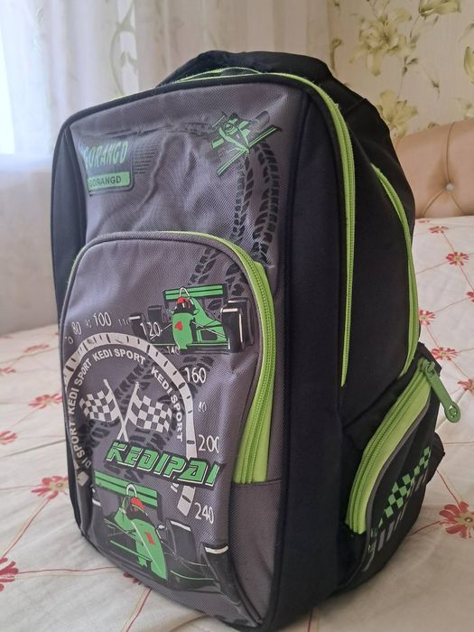 Шкільний рюкзак б у в гарному стані