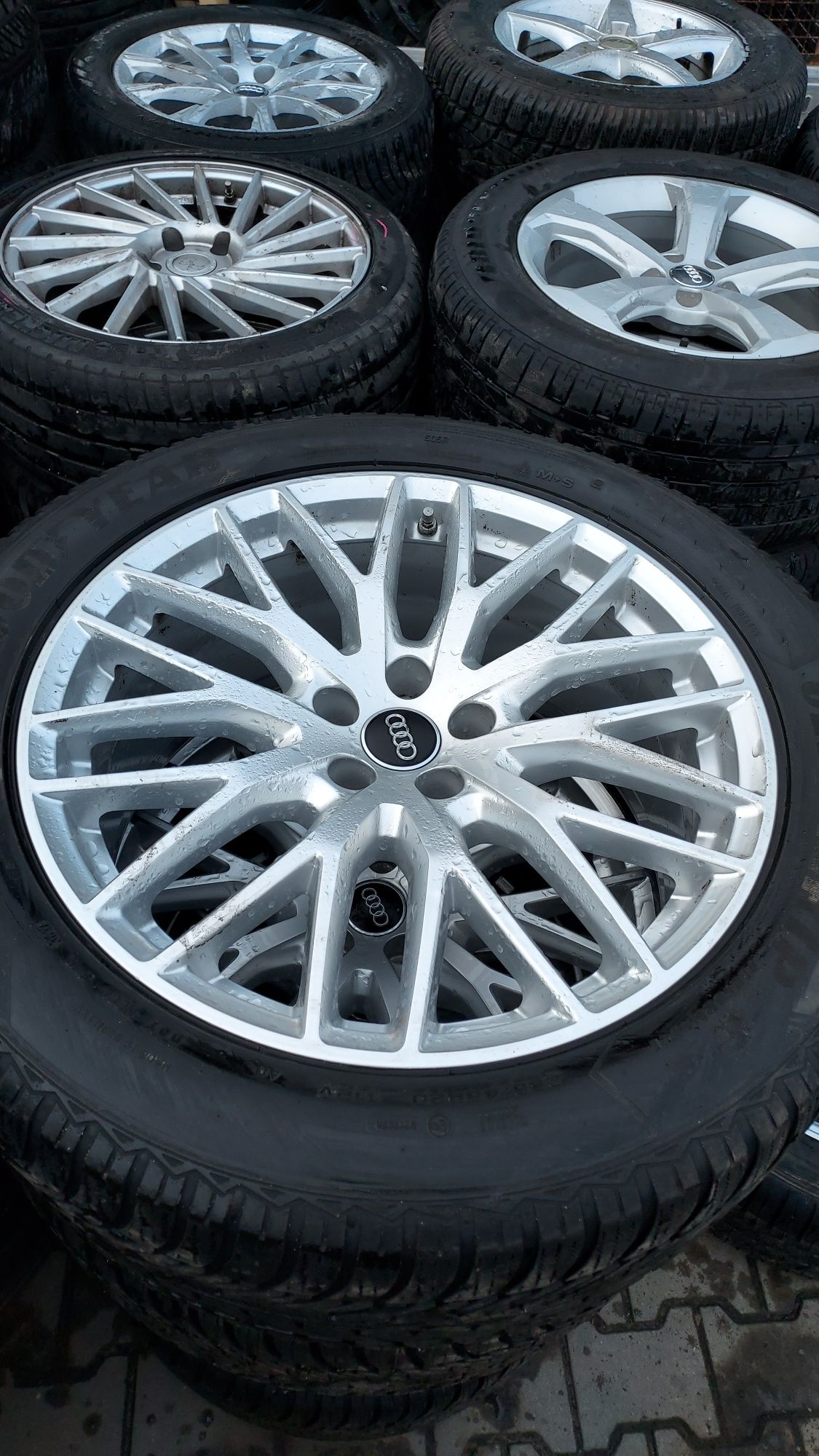 Oryginalne Koła zimowe Audi Q7 S-line 4M 285/45/R20 Goodyear 17r.