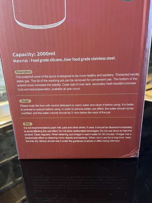 Чайник термос новий на 2 л.