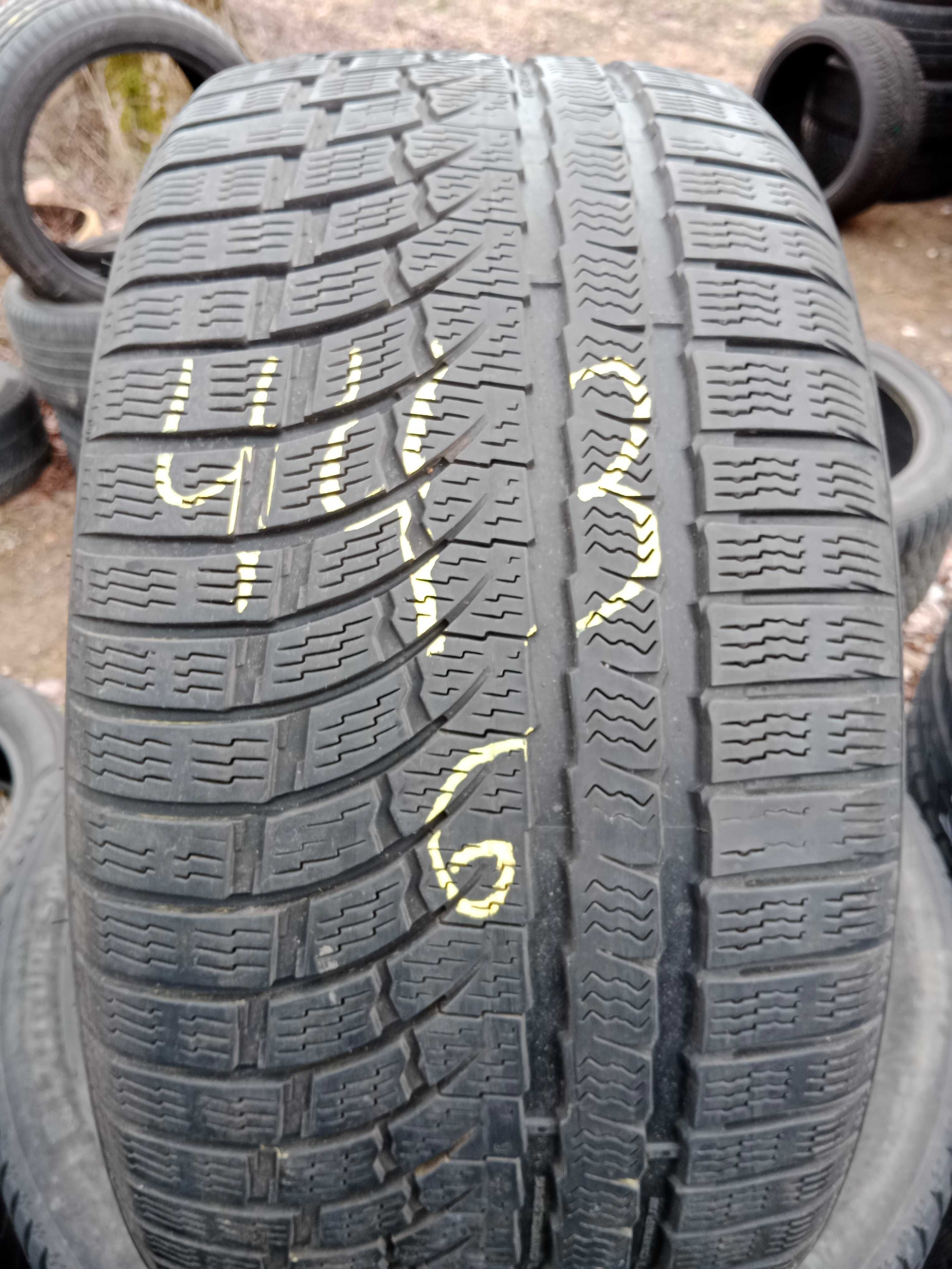 Opona używana 245/35R20 Nokian WR A4 1szt.