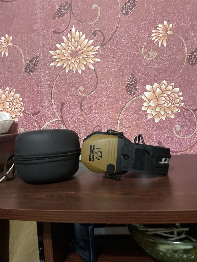 Продаю активні навушники
