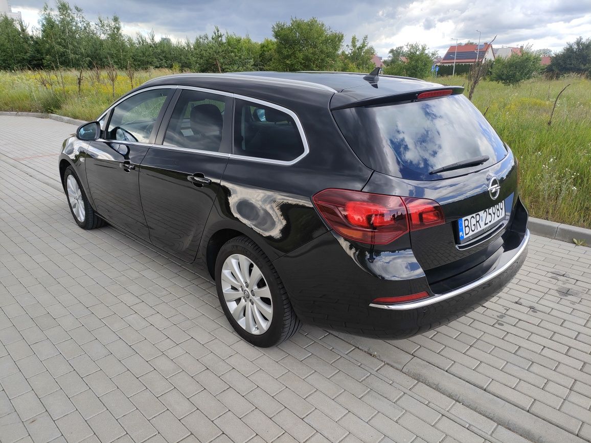 Opel Astra 1.4 Turbo Cosmo 2015r.