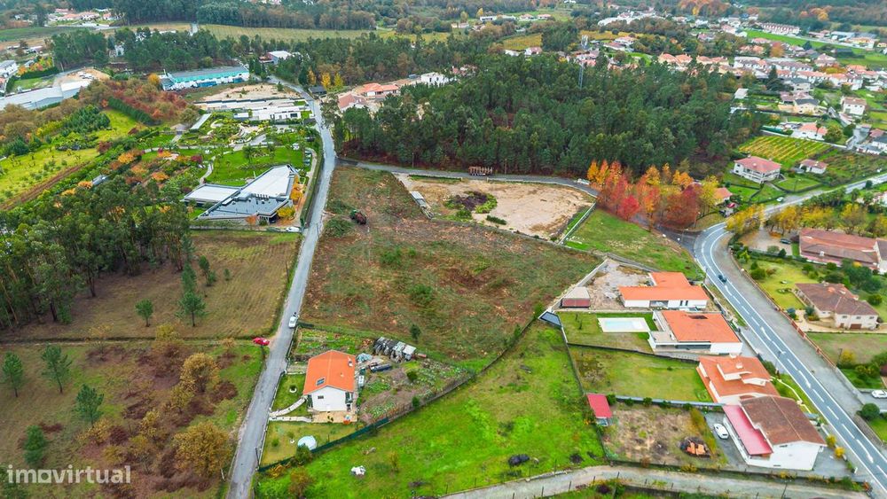 Terreno Urbano a 20 Minutos de Braga