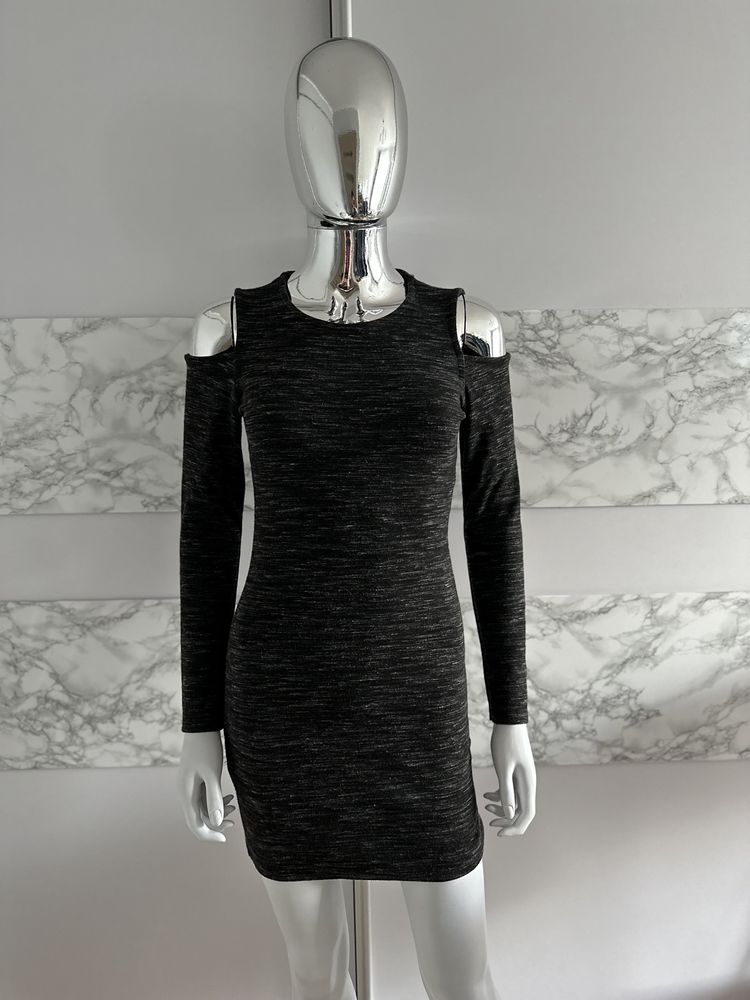 Sukienka z odkrytymi ramionami sweterkowa dzianinowa XS S M 34 36 38