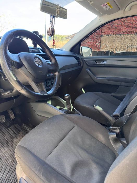 Shkoda fabia 1.2 газ бензин