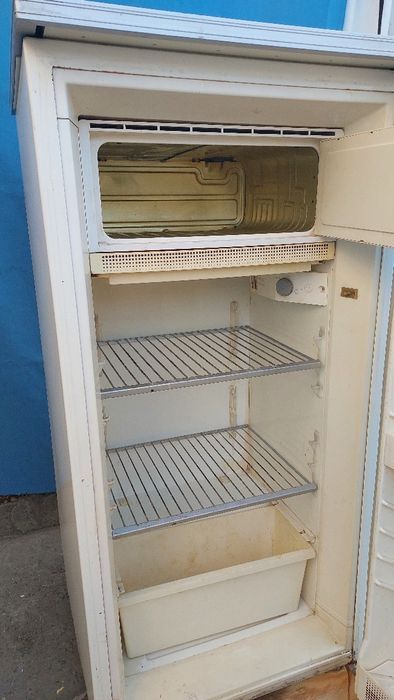 Холодильник  со склада Днепр 2М.