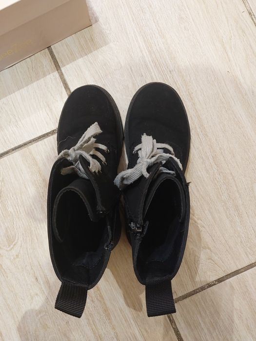 Czarne zimowe botki rozmiar 34
