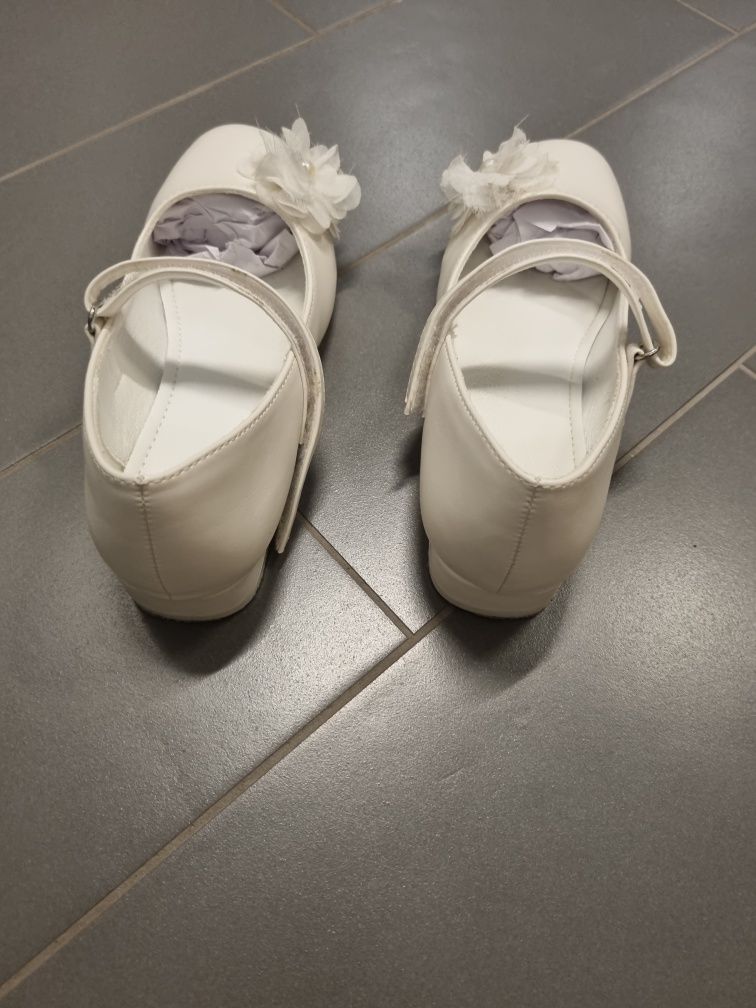 Buty komunijne białe Nelli blu dla dziewczynki r.34