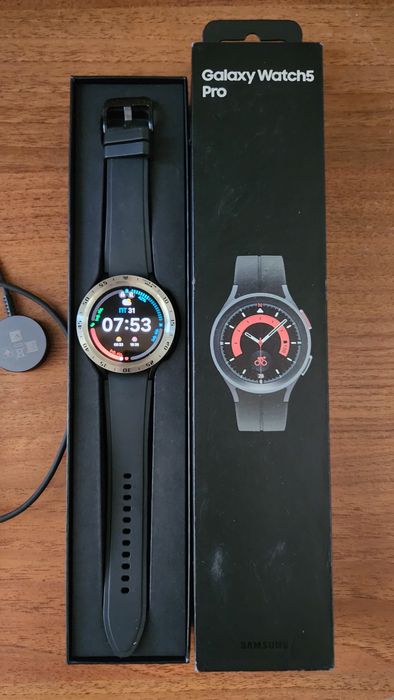 Galaxy Watch5 Pro 45mm eSIM lte (titanium black)