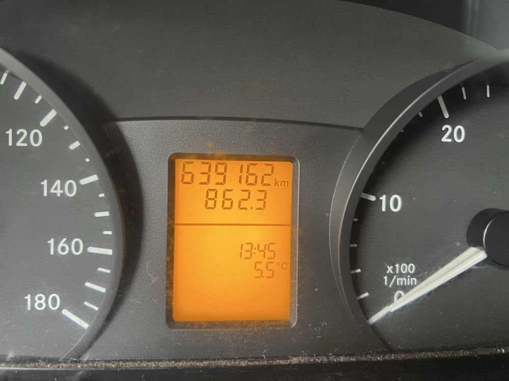 Mercedes sprinter 319 V6 automat