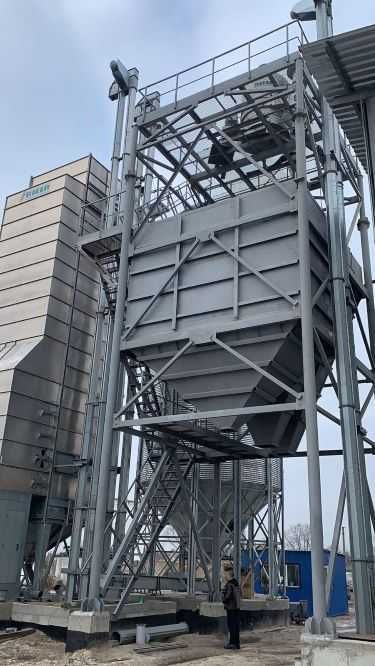 Монтаж та промислове будівництво металоконструкцій: склад, ангар.