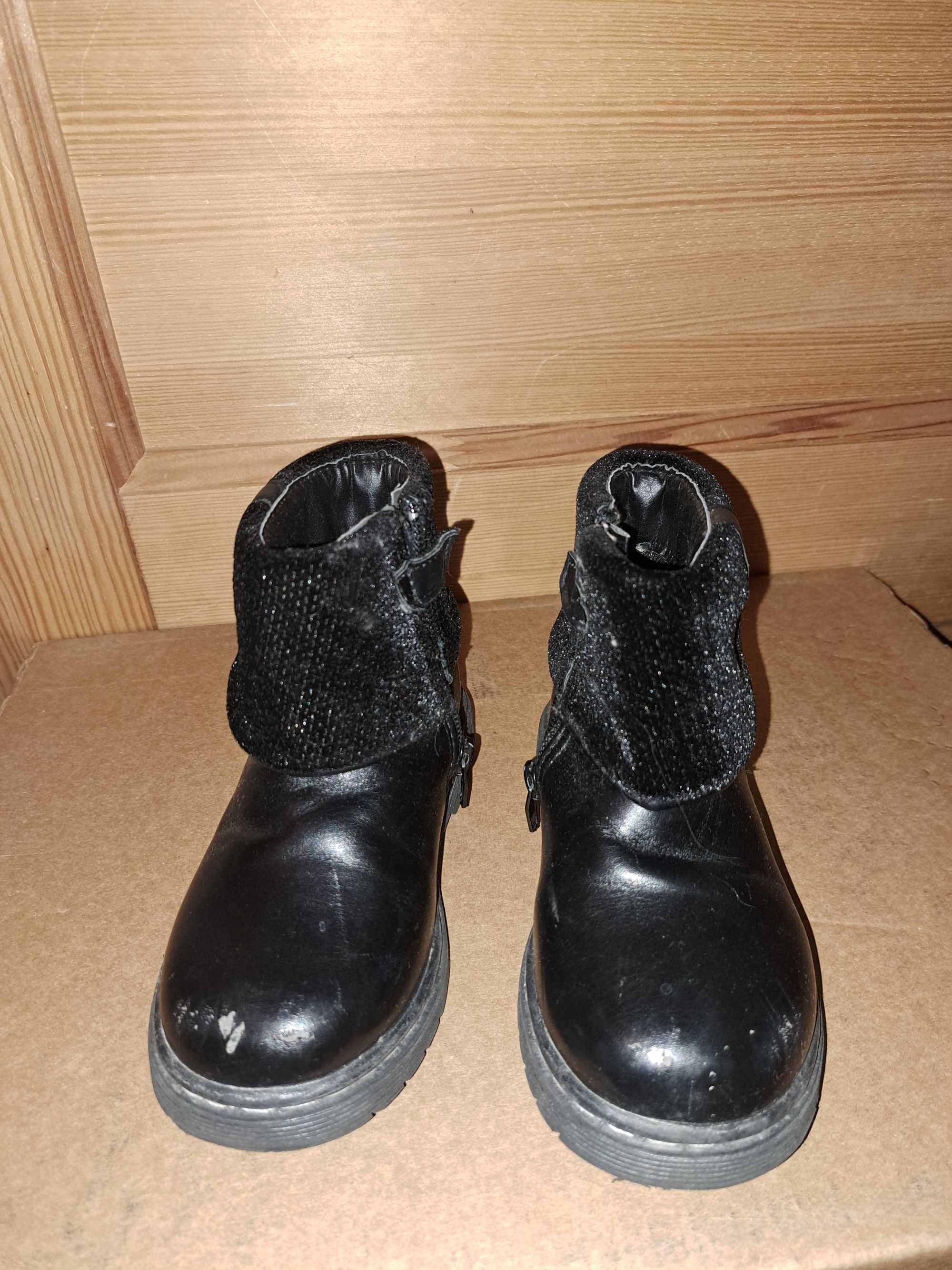 Buty oryginalne Barbie jesienno- zimowe 24, czarne, ocieplane.