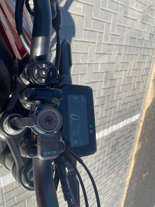 Honda CB300R - Impecável e Pronta a Andar!